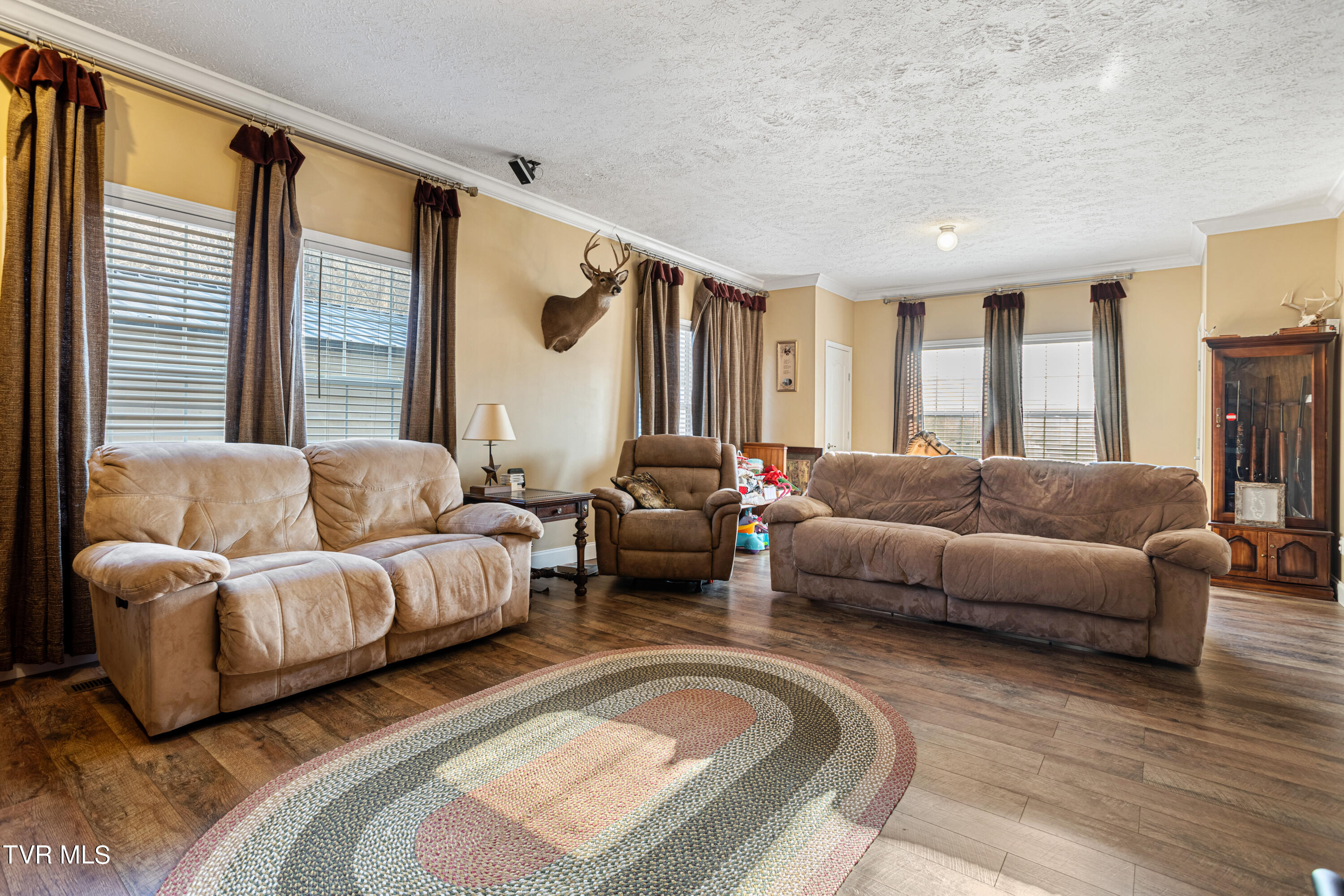 388 Drake Road Bristol, TN 37620 - Photo 34 of 42 177A2548-HDR_1