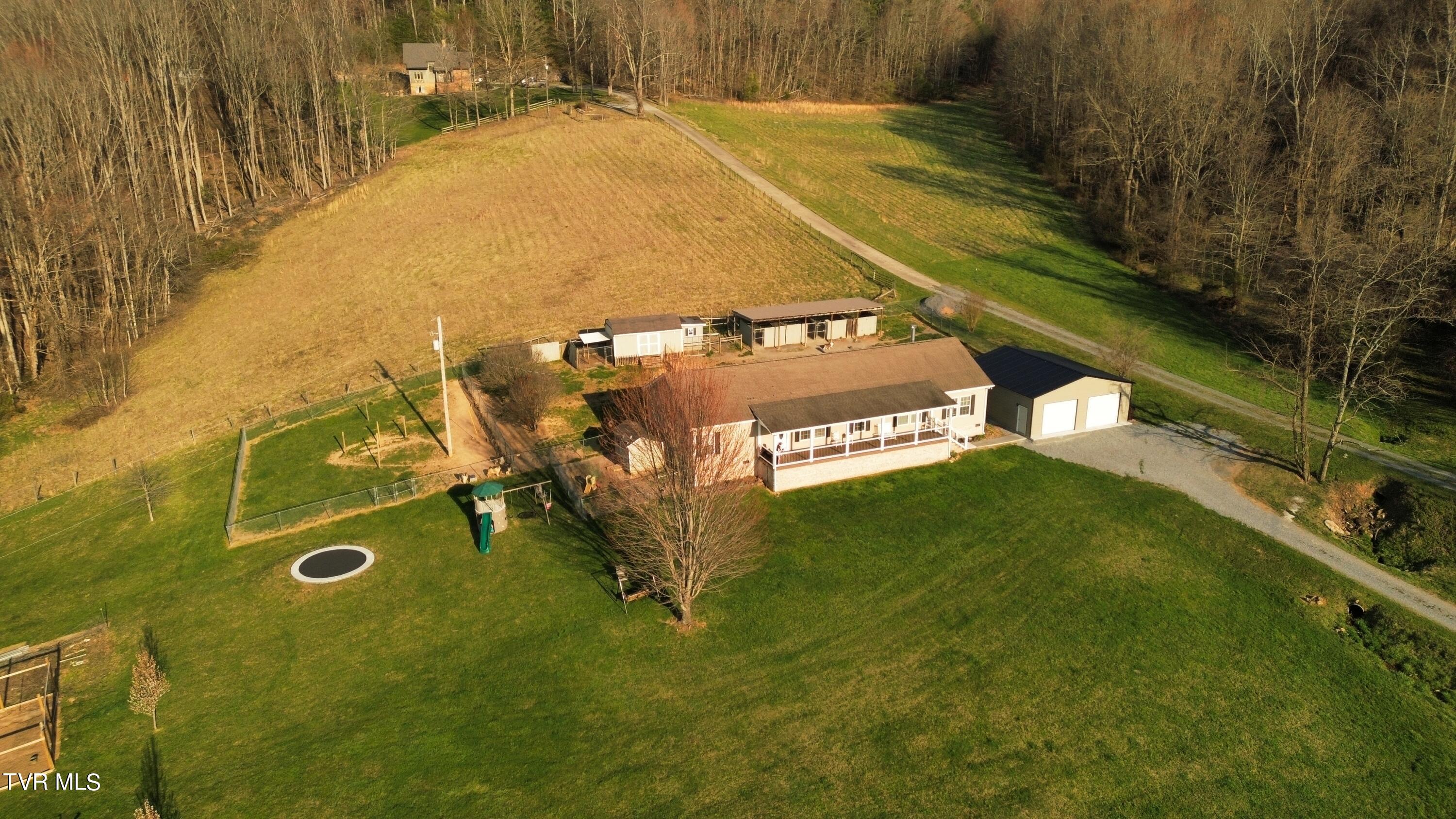 388 Drake Road Bristol, TN 37620 - Photo 6 of 42 dji_fly_20240314_183238_620_171045323488