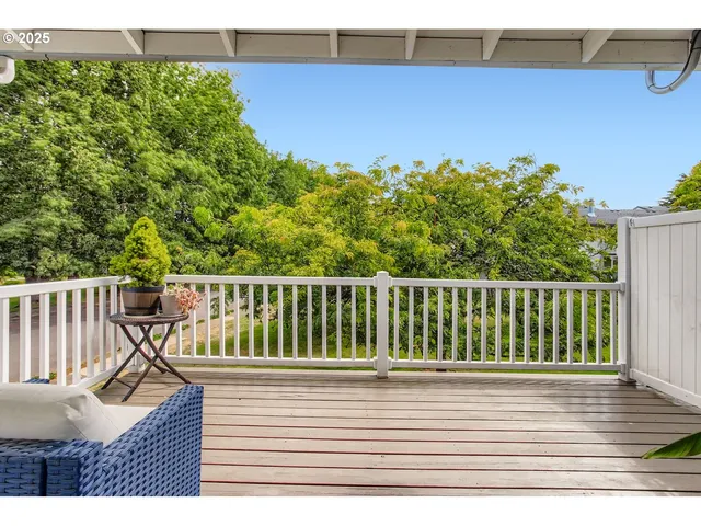 $325,000 | 14876 Northeast Rose Parkway, Unit 60B, Portland, OR 97230