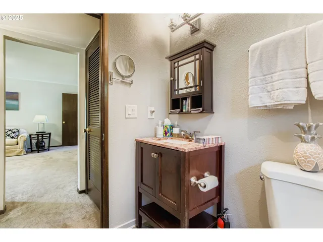 $325,000 | 14876 Northeast Rose Parkway, Unit 60B, Portland, OR 97230