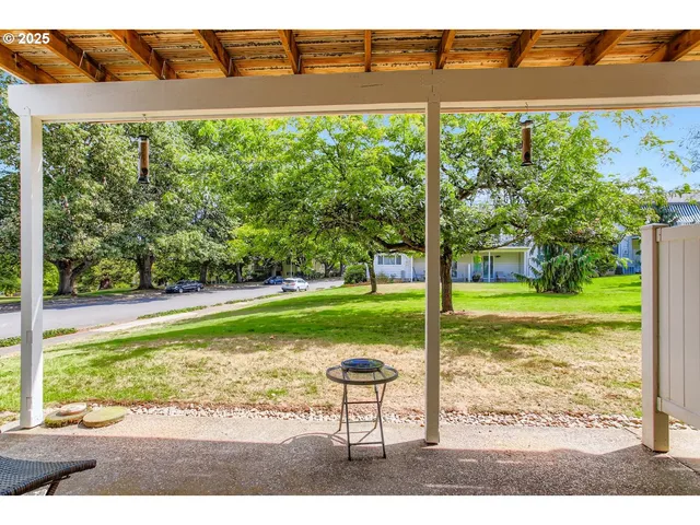 $325,000 | 14876 Northeast Rose Parkway, Unit 60B, Portland, OR 97230