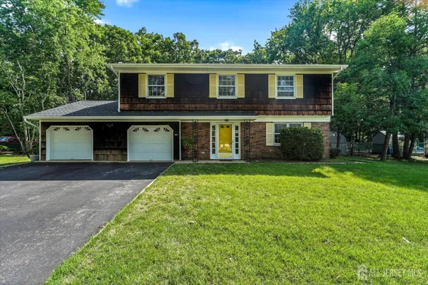 $699,000 | 36 Old Bridge Drive, Howell, NJ 07731