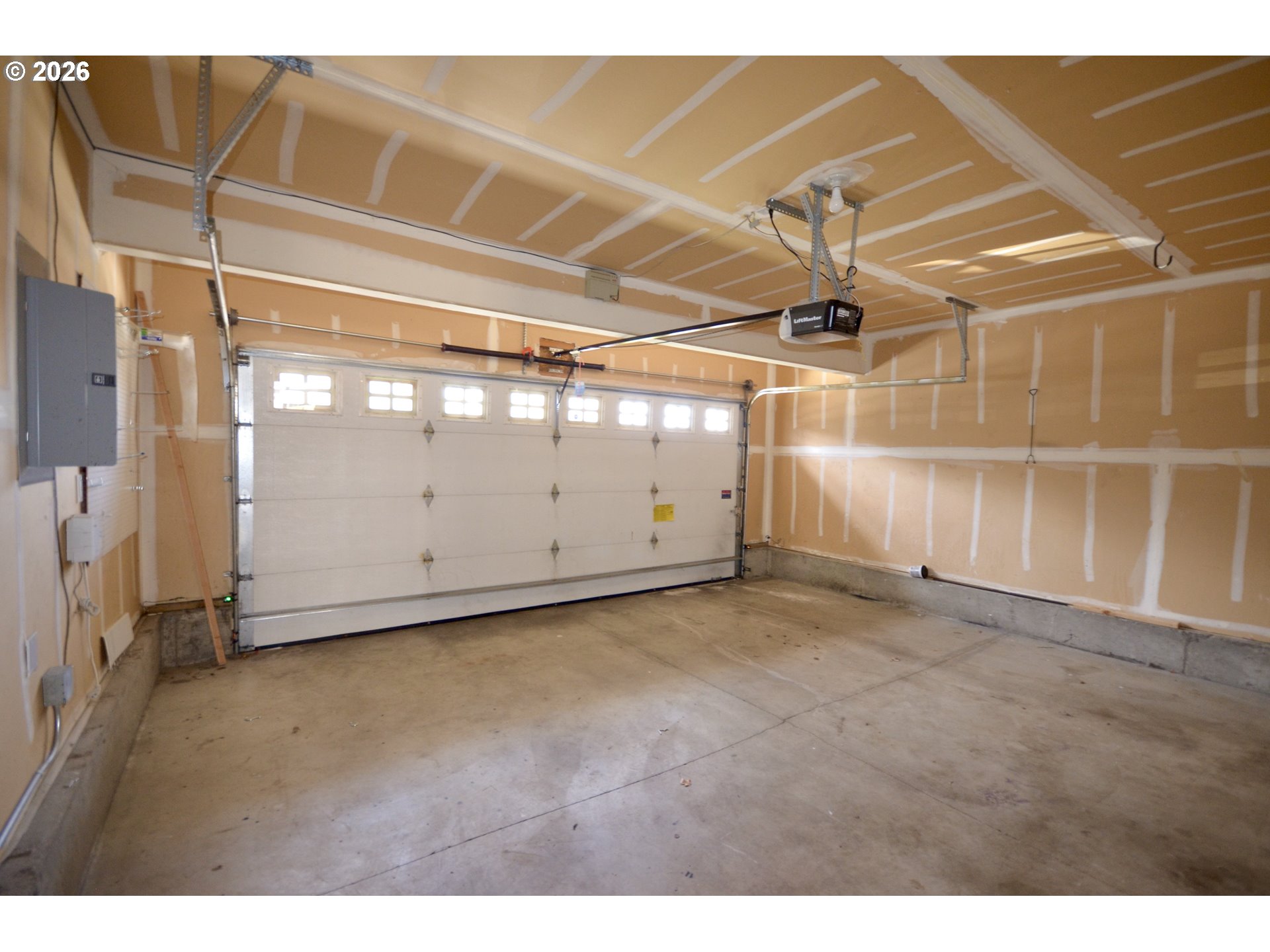 20583 Southwest Tesoro Court Beaverton, OR 97003 - Photo 28 of 28 a view of a room with an empty space