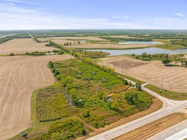 $595,000 | 14707 Prospect Avenue, Kansas City, MO 64147