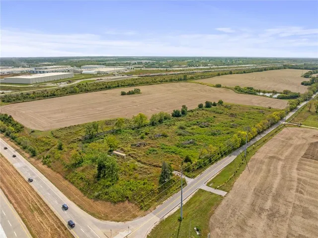 $595,000 | 14707 Prospect Avenue, Kansas City, MO 64147