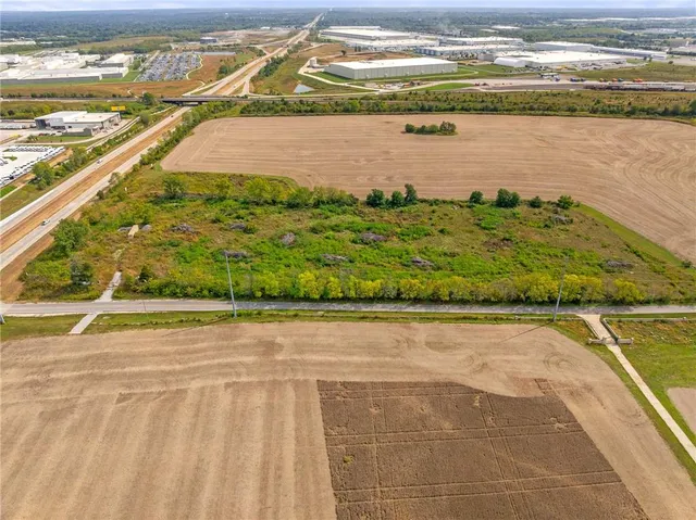 $595,000 | 14707 Prospect Avenue, Kansas City, MO 64147