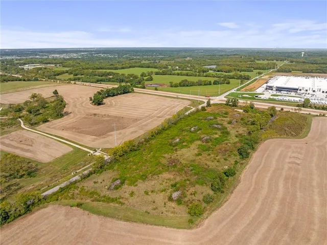 $595,000 | 14707 Prospect Avenue, Kansas City, MO 64147