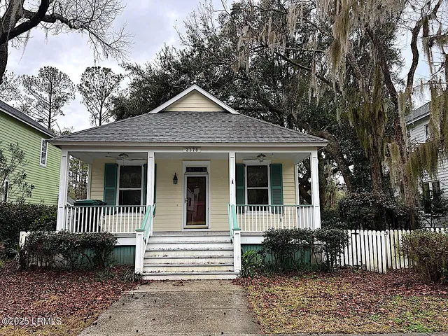 $2,350 | 2678 Broad Street, Beaufort, SC 29902