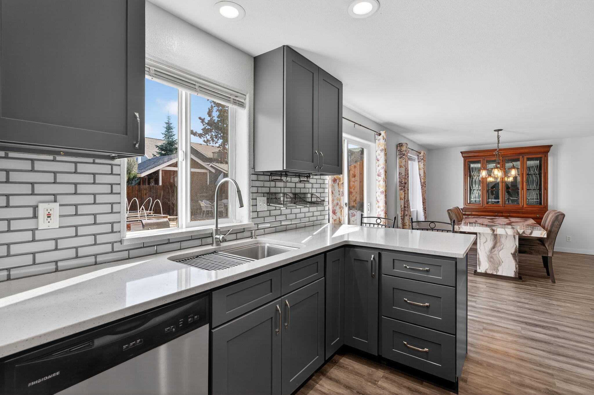 804 Northeast Providence Drive Bend, OR 97701 - Photo 15 of 62 24-web-or-mls-804-NE-Providence-Dr-Bend-