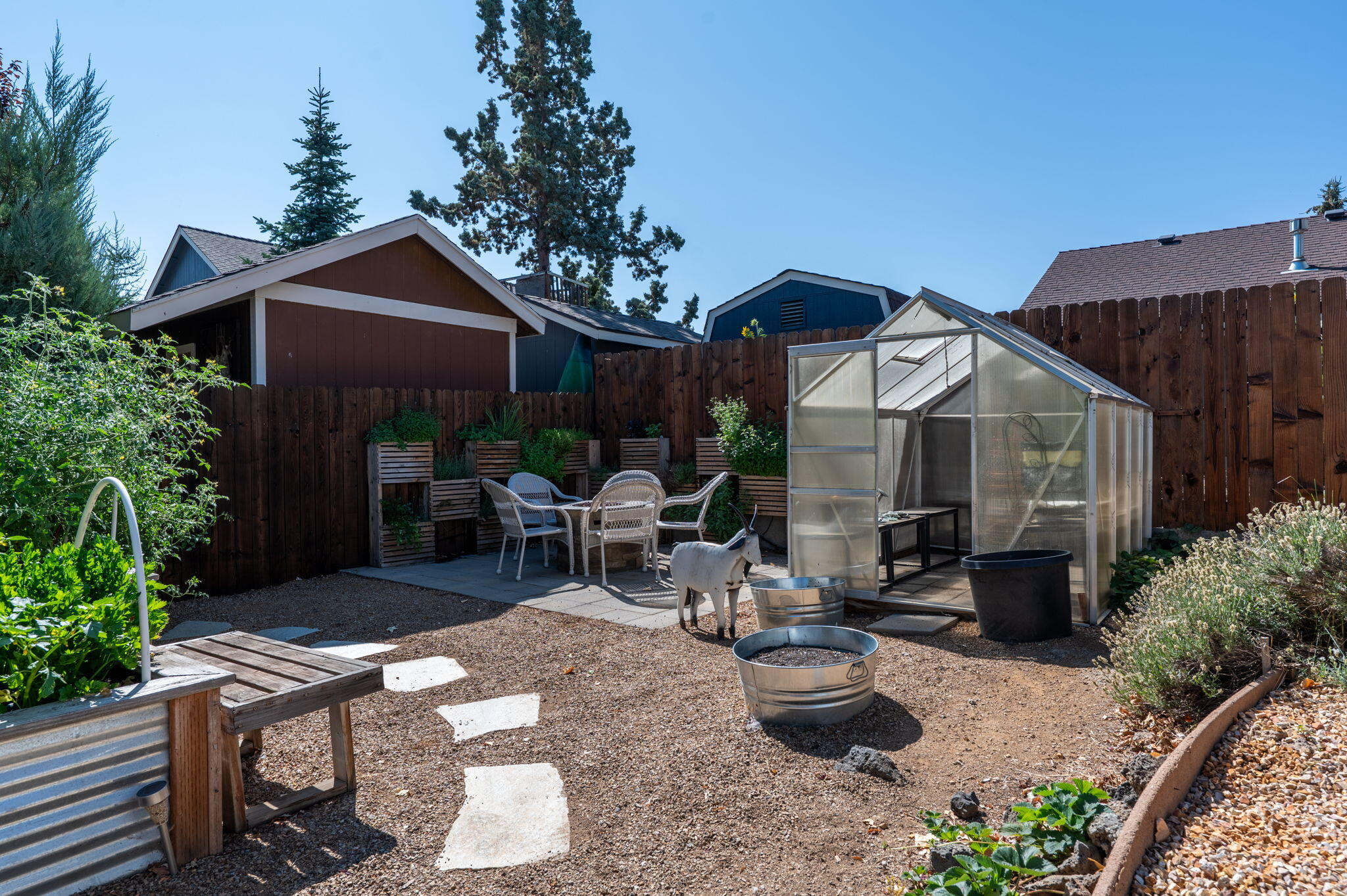 804 Northeast Providence Drive Bend, OR 97701 - Photo 40 of 62 20-web-or-mls-804-NE-Providence-DR-Bend-