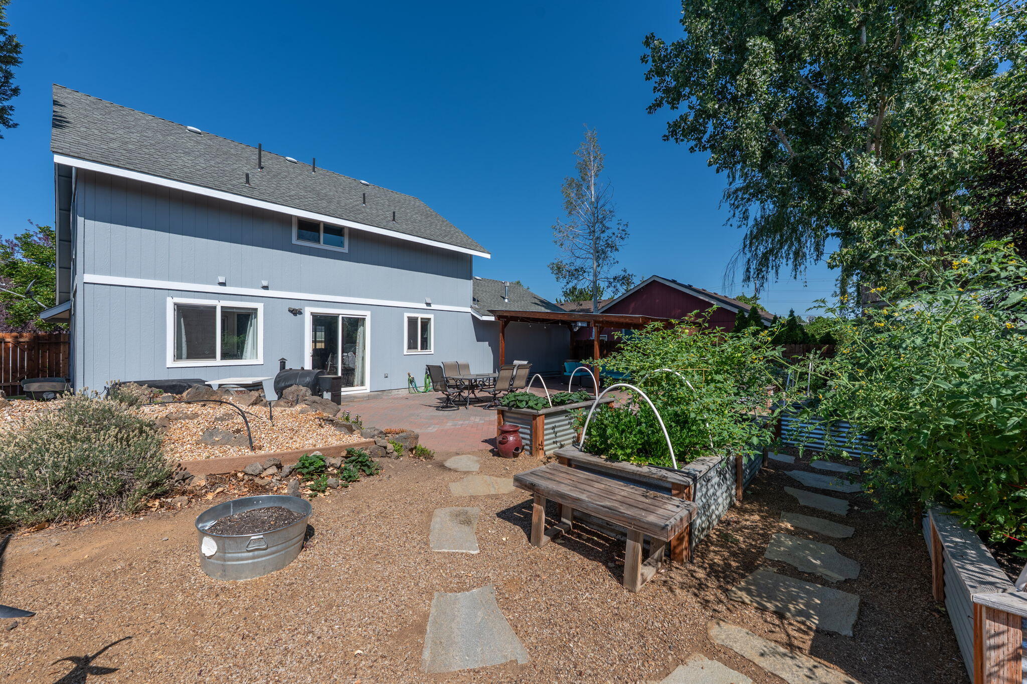 804 Northeast Providence Drive Bend, OR 97701 - Photo 42 of 62 22-web-or-mls-804-NE-Providence-DR-Bend-