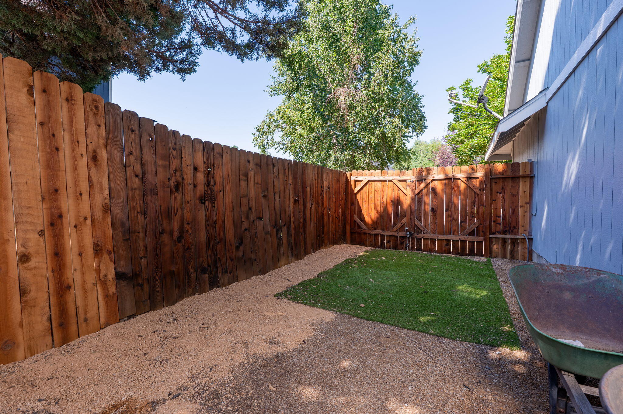 804 Northeast Providence Drive Bend, OR 97701 - Photo 45 of 62 26-web-or-mls-804-NE-Providence-DR-Bend-