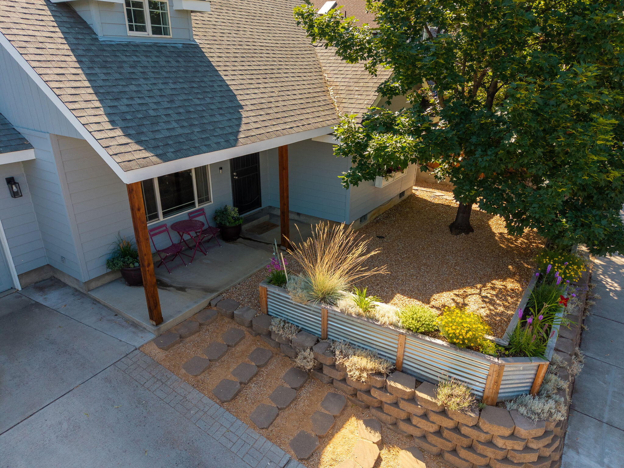 804 Northeast Providence Drive Bend, OR 97701 - Photo 3 of 62 35-web-or-mls-804-NE-Providence-DR-Bend-