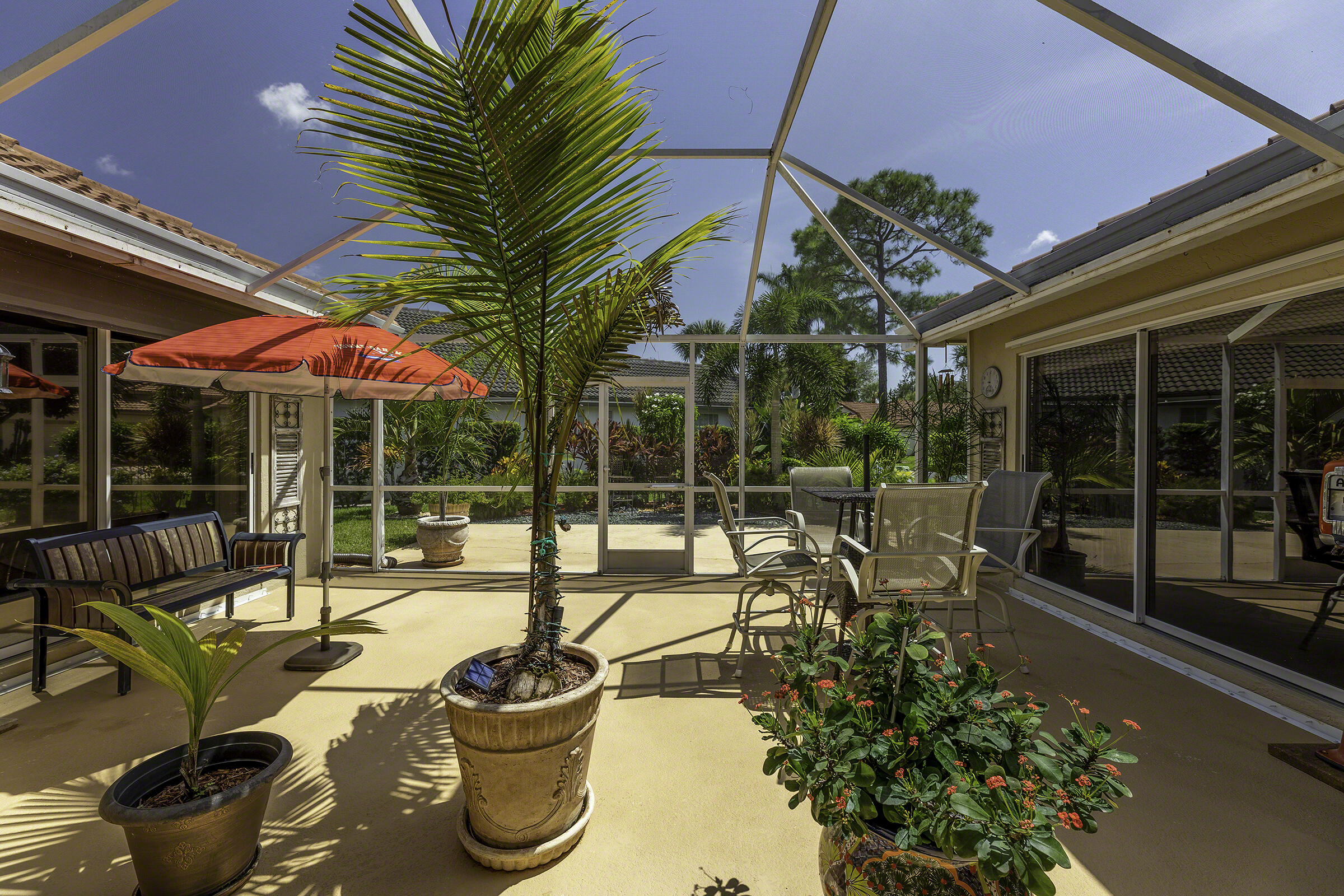 128 Cove Road Greenacres, FL 33413 - Photo 7 of 40 E05A2587