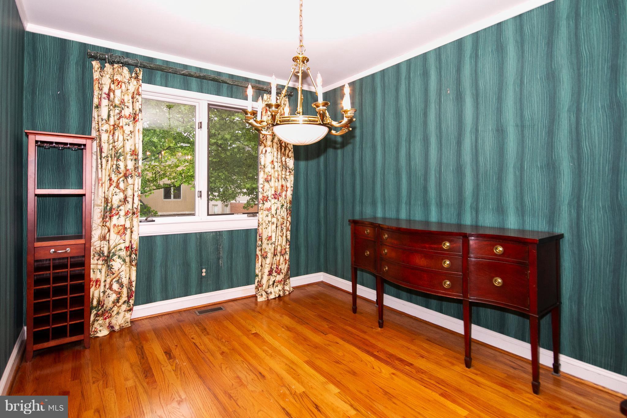 5205 Downing Road Baltimore, MD 21212 - Photo 12 of 29 Dining Room