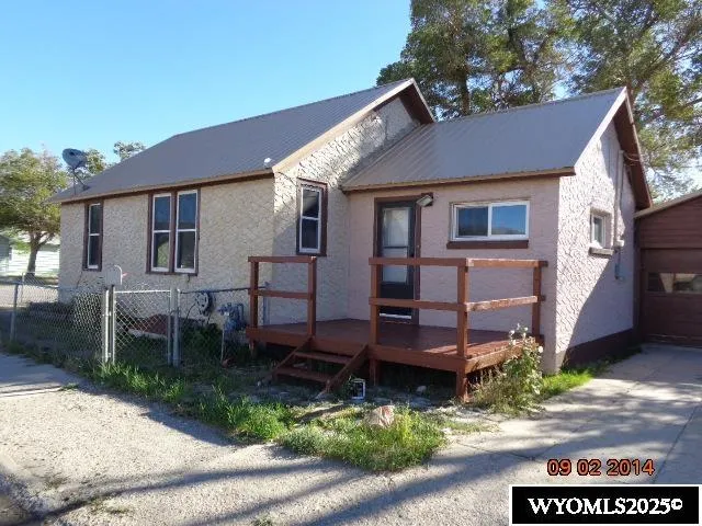 $116,500 | 102 East Center Street, Rawlins, WY 82301