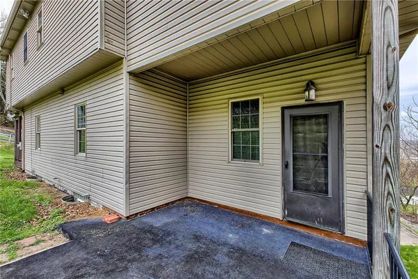 $220,000 | 19 Lilly Lane, Manor, PA 15665