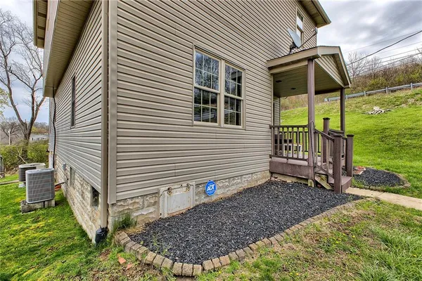 $220,000 | 19 Lilly Lane, Manor, PA 15665