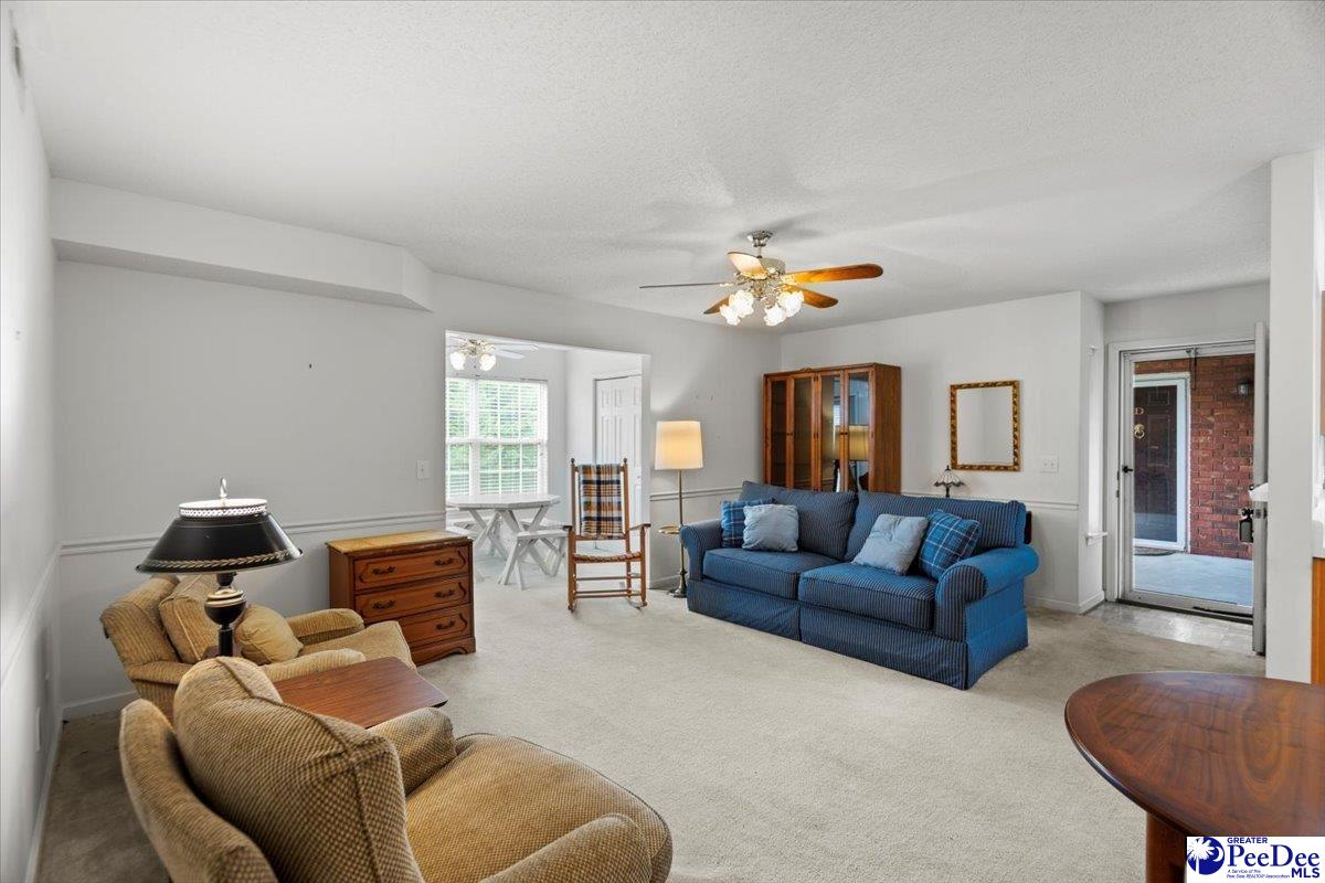 1118 C 3rd Loop Road Florence, SC 29505 - Photo 4 of 35 Gallery Image 4