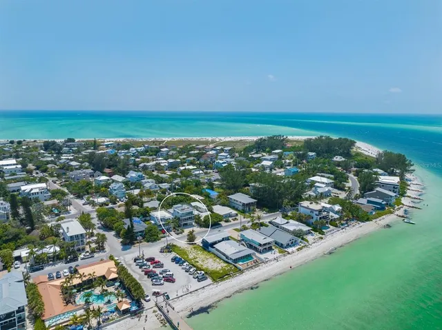 $3,895,000 | 870 North Shore Drive, Anna Maria, FL 34216