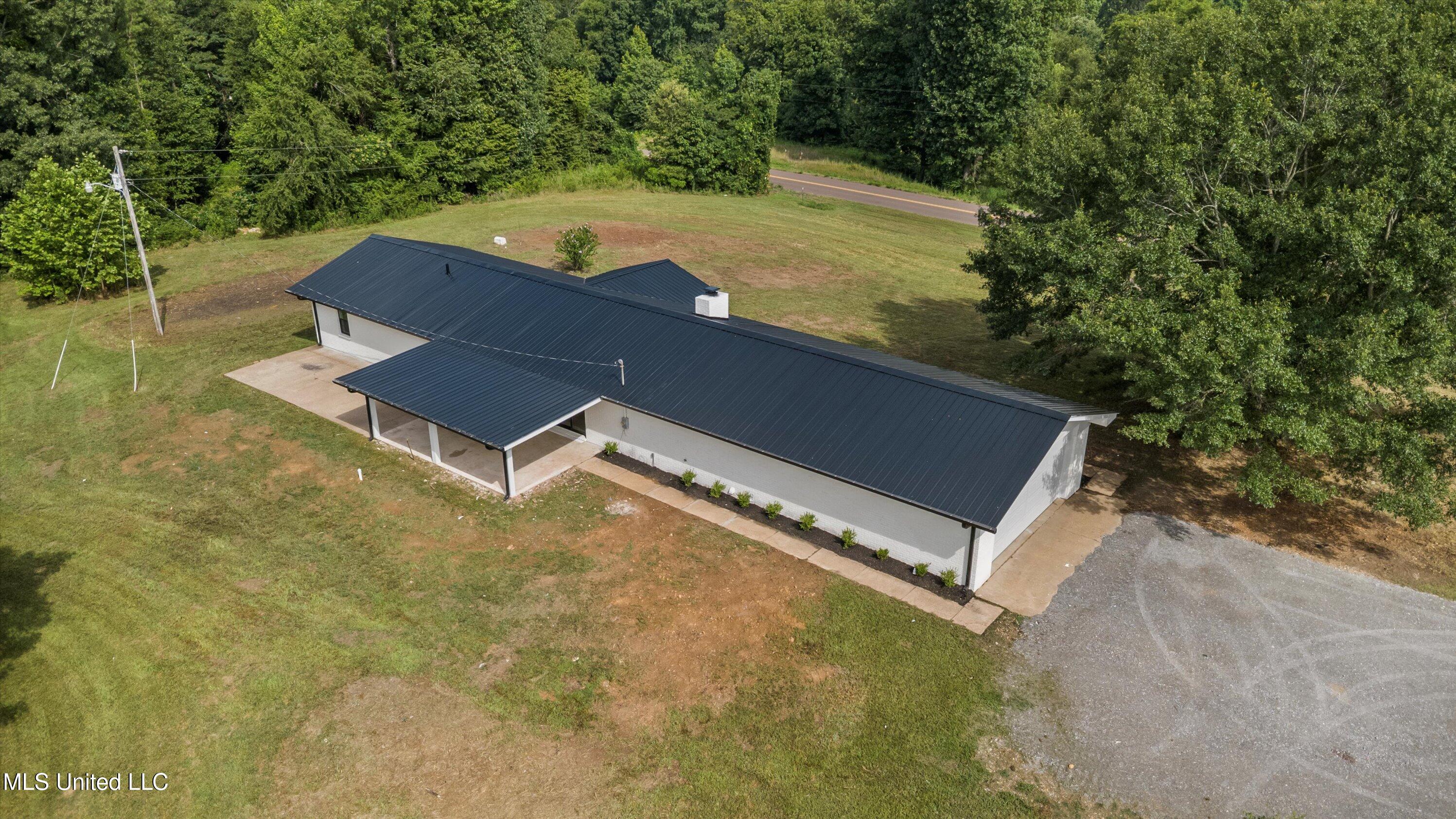 2606 Rifle Range Road Coldwater, MS 38618 - Photo 27 of 28 27-DJI_0012