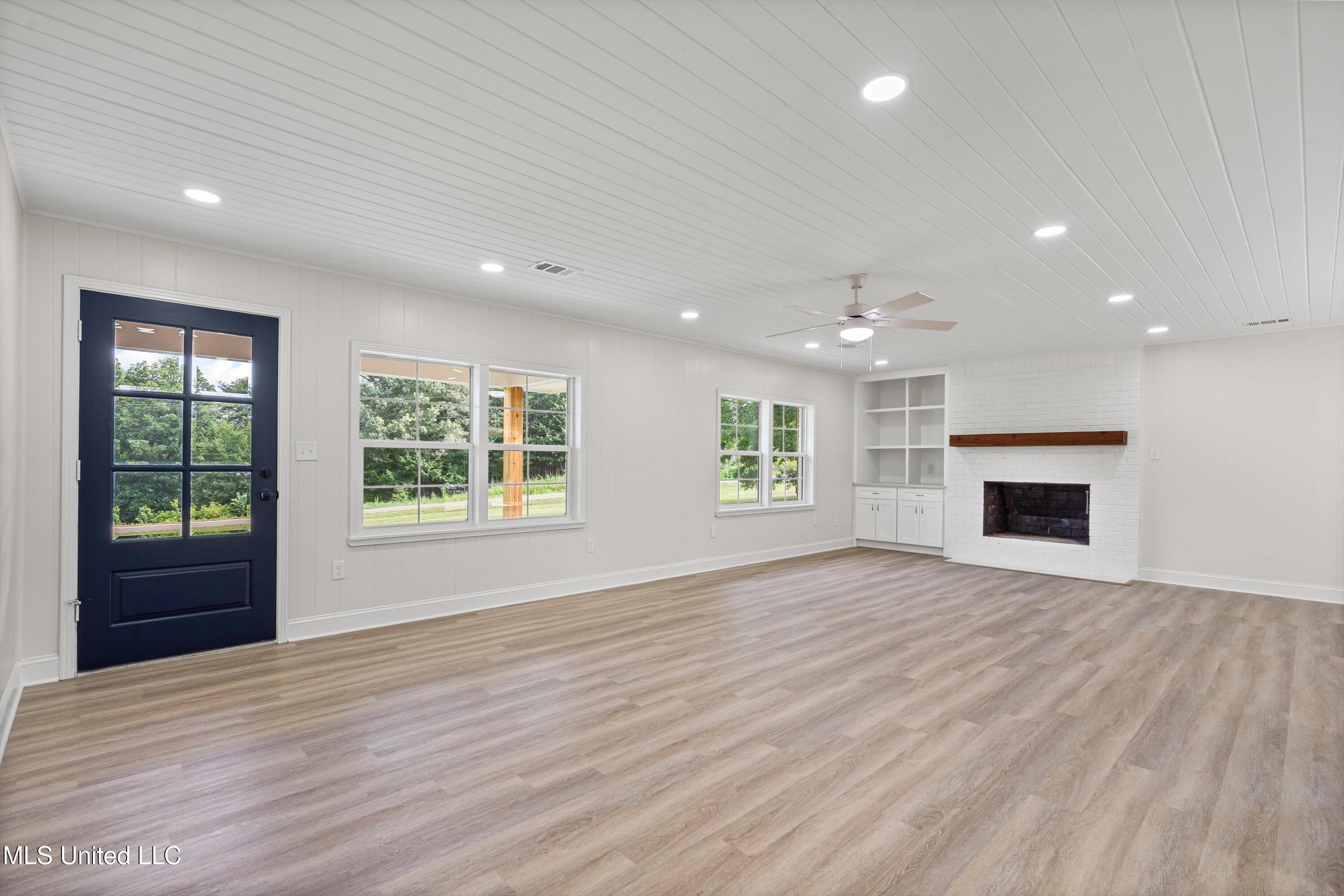 2606 Rifle Range Road Coldwater, MS 38618 - Photo 6 of 28 04-DSC9903