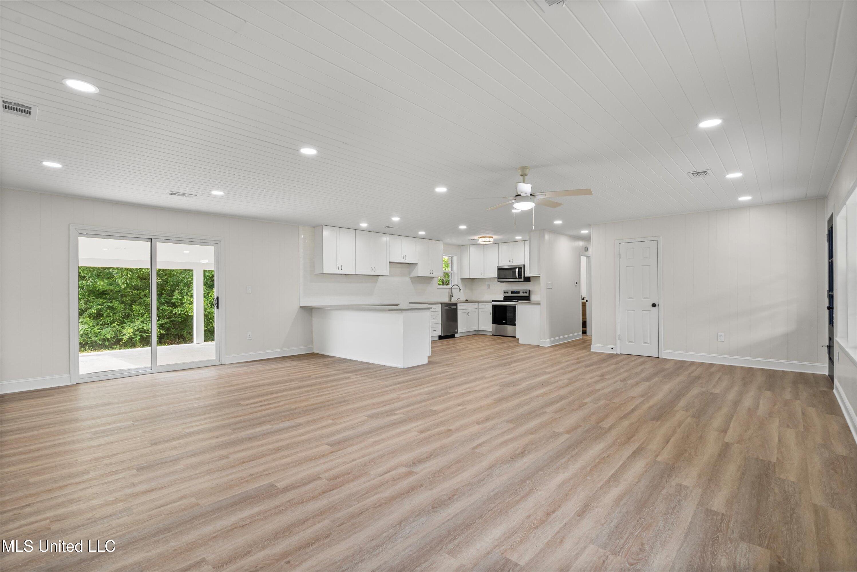 2606 Rifle Range Road Coldwater, MS 38618 - Photo 7 of 28 05-DSC9906