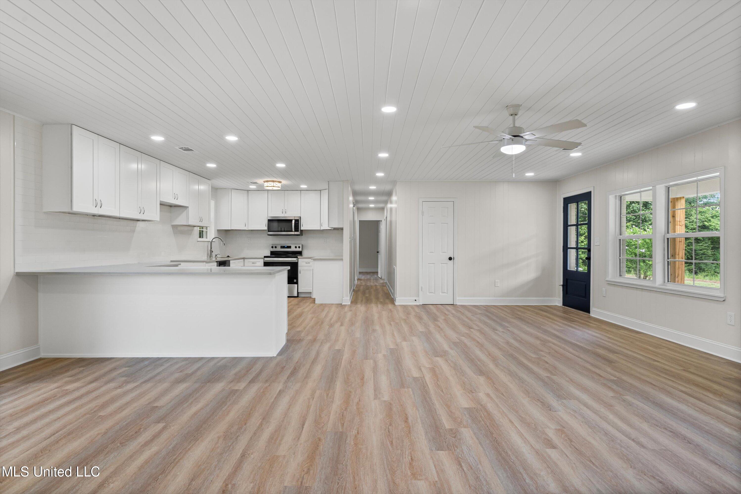 2606 Rifle Range Road Coldwater, MS 38618 - Photo 9 of 28 07-DSC9954