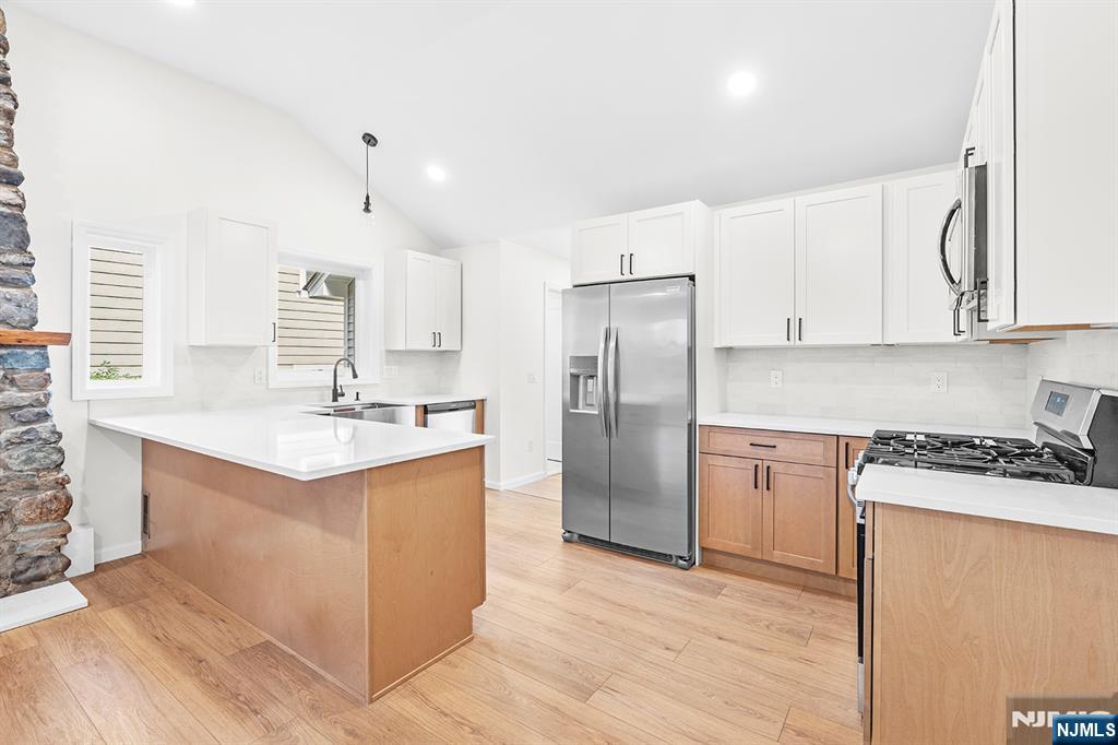 39 Old Road Ringwood, NJ 07456 - Photo 12 of 27