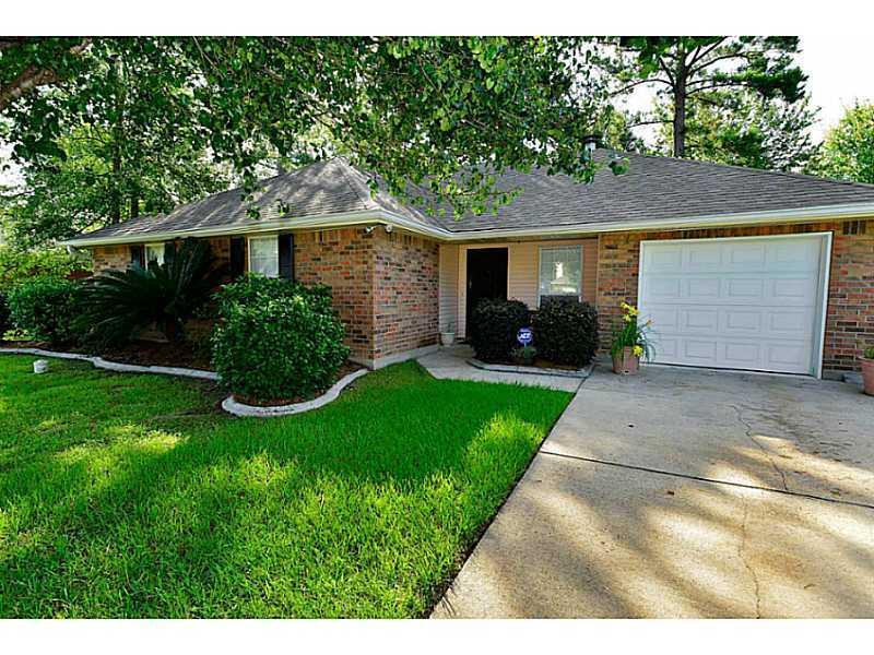 2319 Rue Pickney Mandeville, LA 70448 - Photo 1 of 17 Gallery Image 1