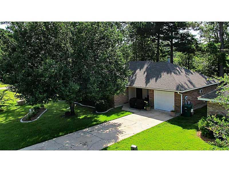 2319 Rue Pickney Mandeville, LA 70448 - Photo 3 of 17 Gallery Image 3
