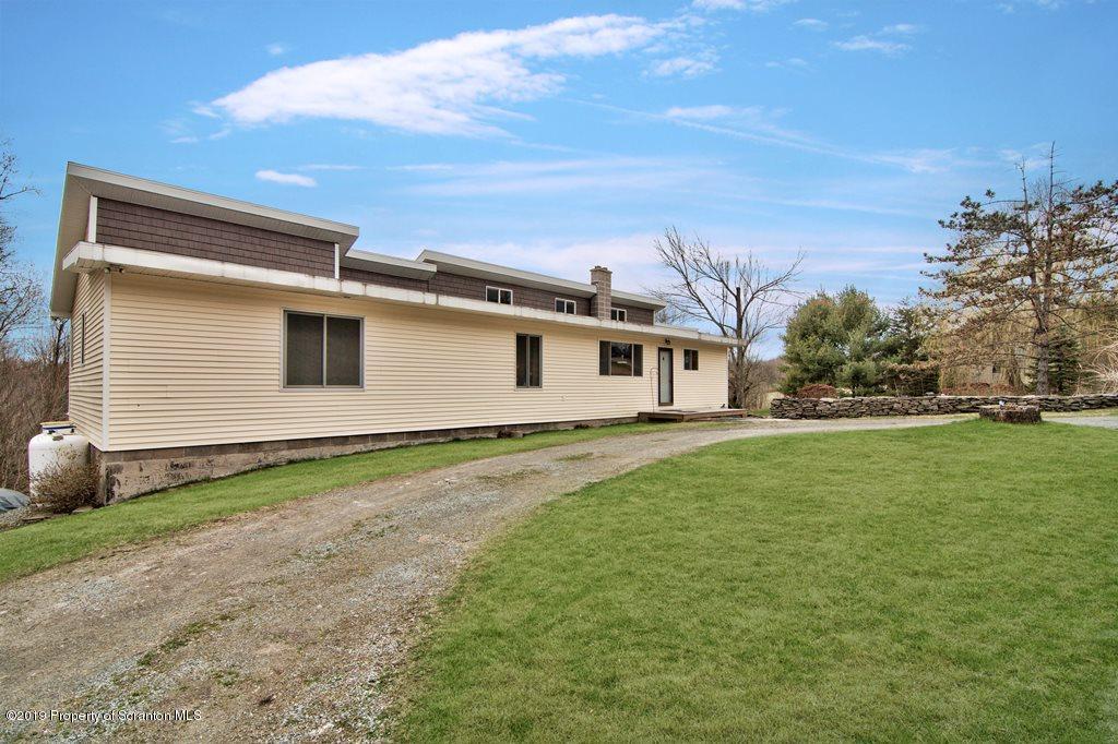 514 Ross Road Dalton, PA 18414 - Photo 3 of 65