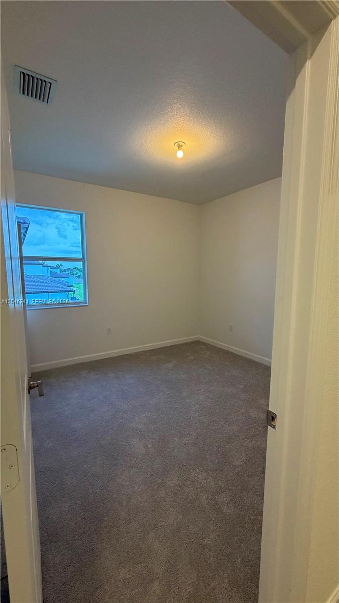 2475 Southeast 29th Street Homestead, FL 33035 - Photo 14 of 48