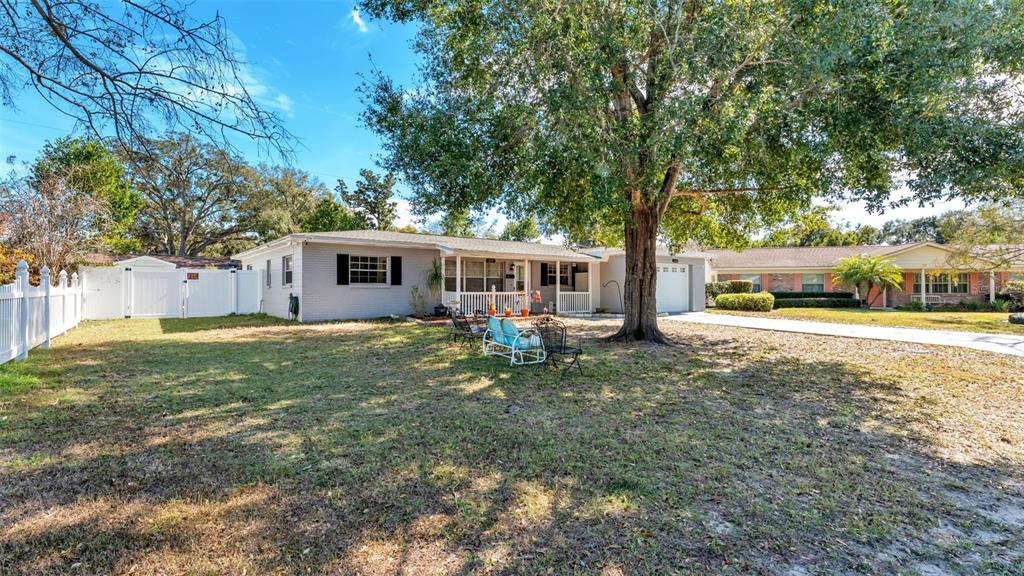115 Morrow Circle Brandon, FL 33510 - Photo 48 of 48 a view of a house with backyard and sitting area
