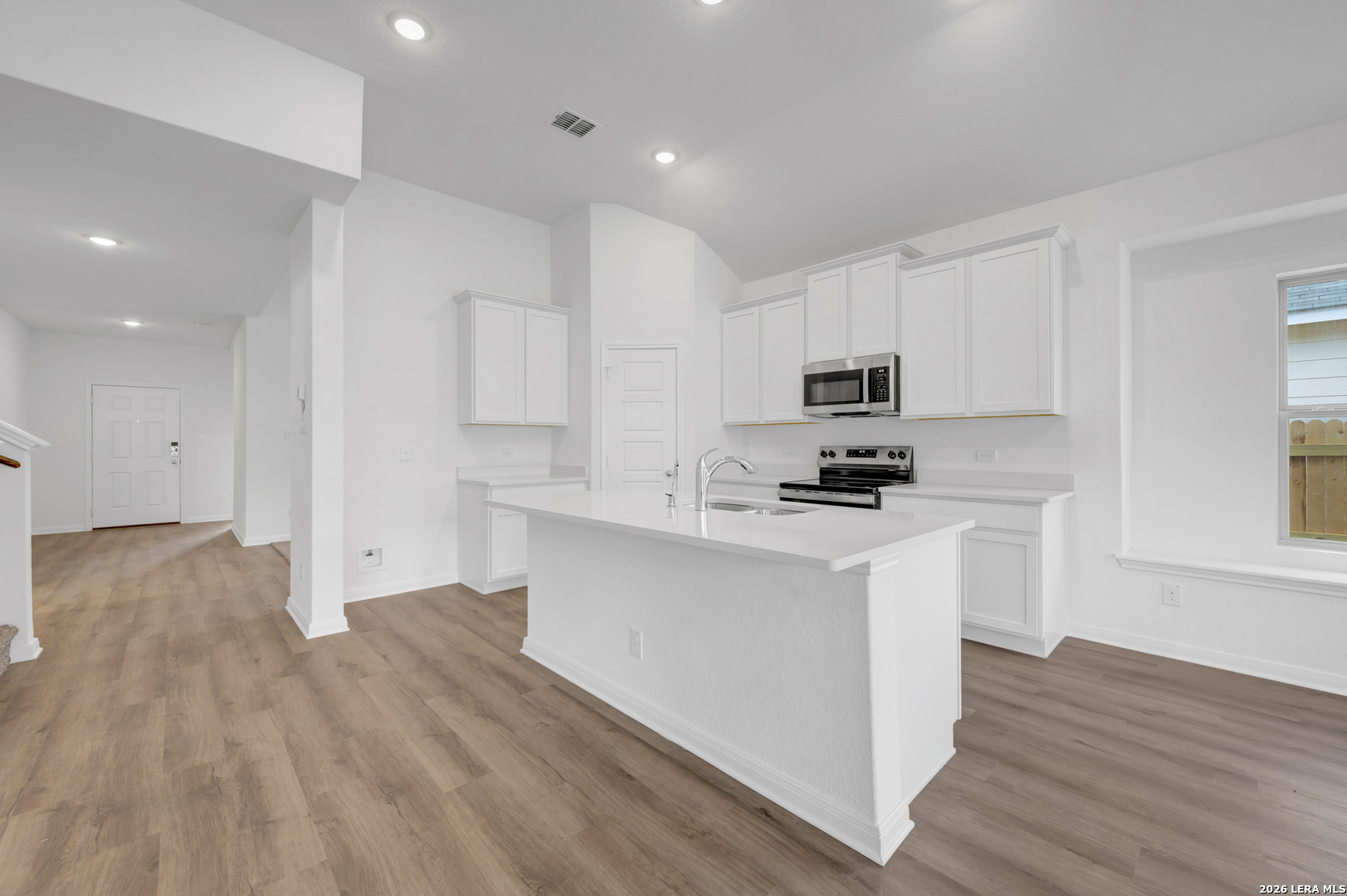 1164 Limestone Ridge Seguin, TX 78155 - Photo 3 of 48