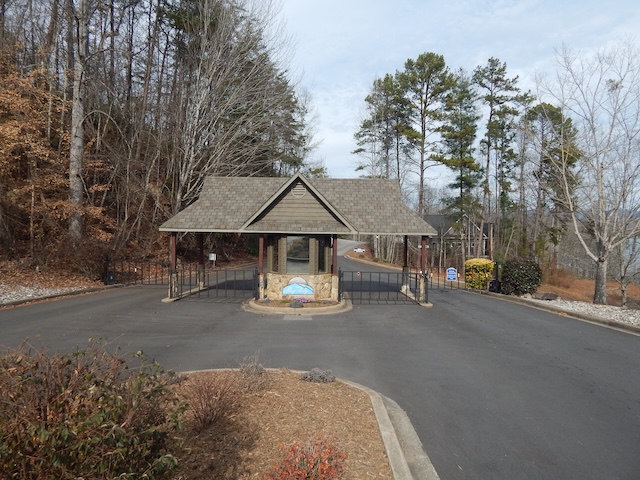 209 Bay View Drive Salem, SC 29676 - Photo 5 of 8