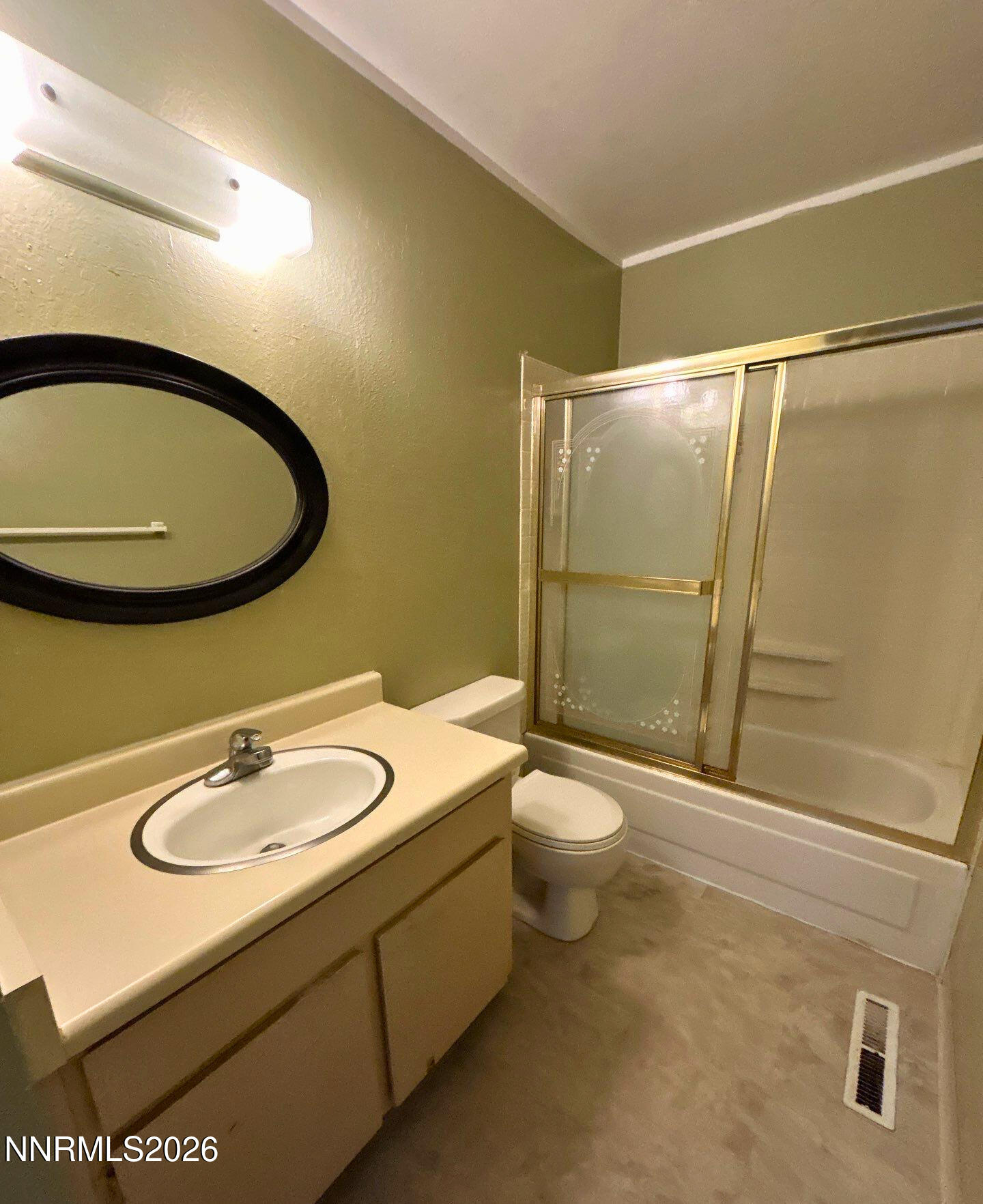 2166 Edgemar Circle Reno, NV 89512 - Photo 6 of 10 bd1d2c4b-8cf6-4d70-a6be-5166e528c494