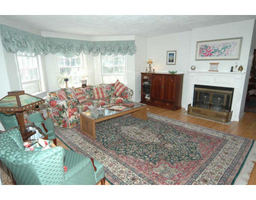 45 Shawsheen Road, Unit 5 Bedford, MA 01730 - Photo 23 of 27 Gallery Image 23