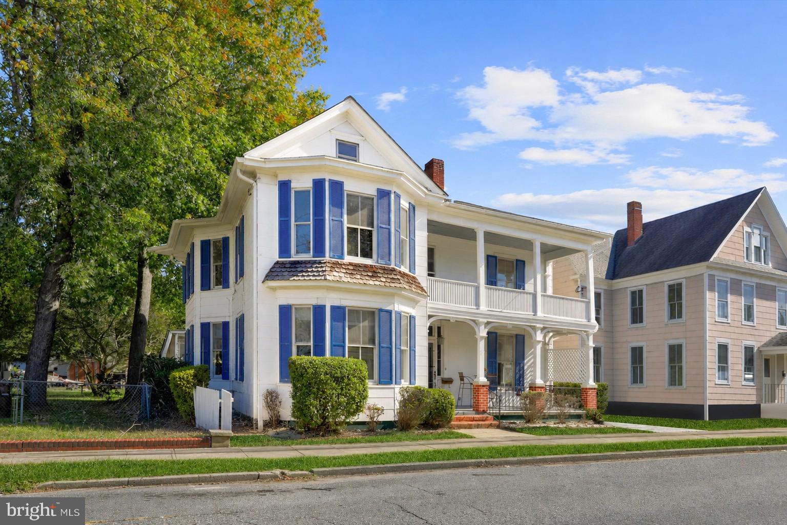817 Locust Street Cambridge, MD 21613 - Photo 1 of 50 Welcome to the Historic District!