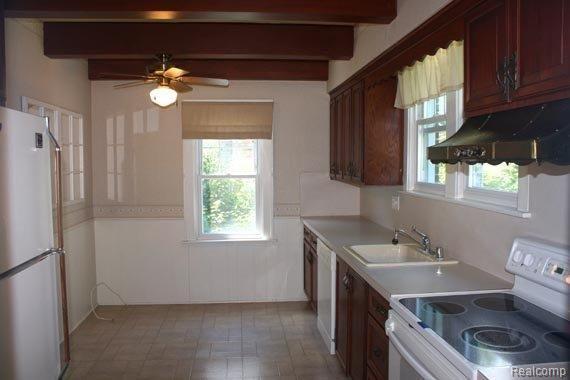 998 Roslyn Road Grosse Pointe, MI 48236 - Photo 6 of 15 998R4.jpg