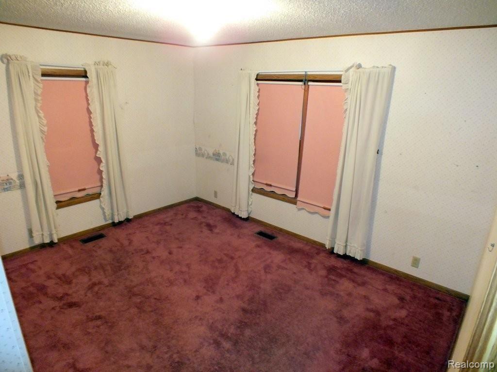 38580 Judd Road Belleville, MI 48111 - Photo 5 of 14 04-Bedroom 2.jpg