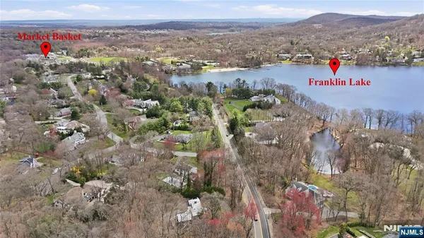 $1,300,000 | 947 Franklin Lake Road, Franklin Lakes, NJ 07417