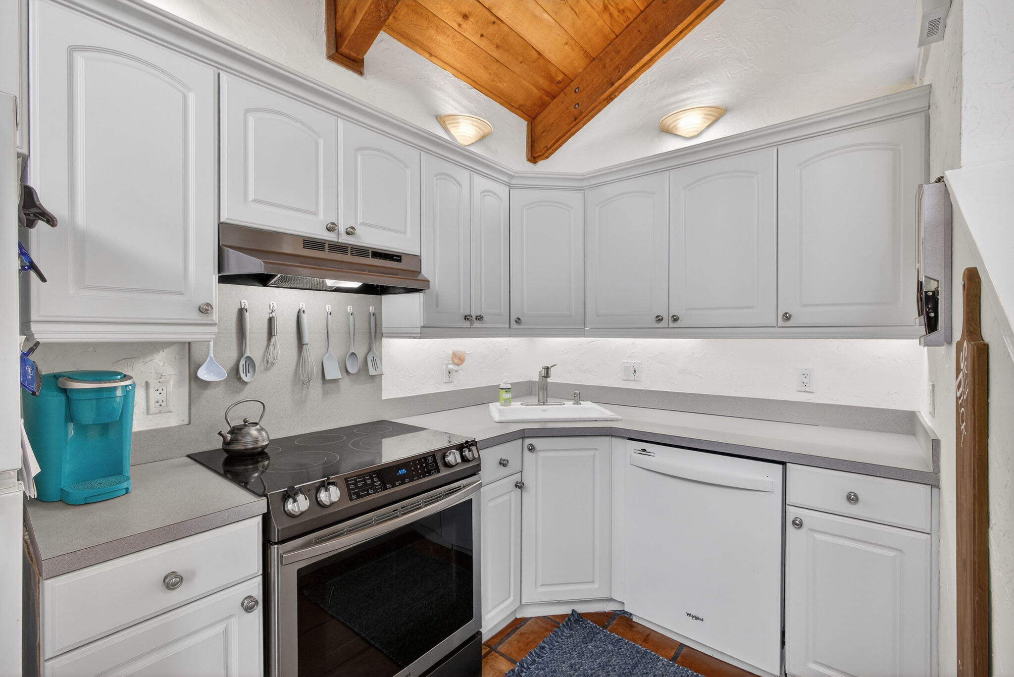 1605 Highway 1, Unit 14E Jupiter, FL 33477 - Photo 12 of 34 Kitchen Detail with ample cabinets