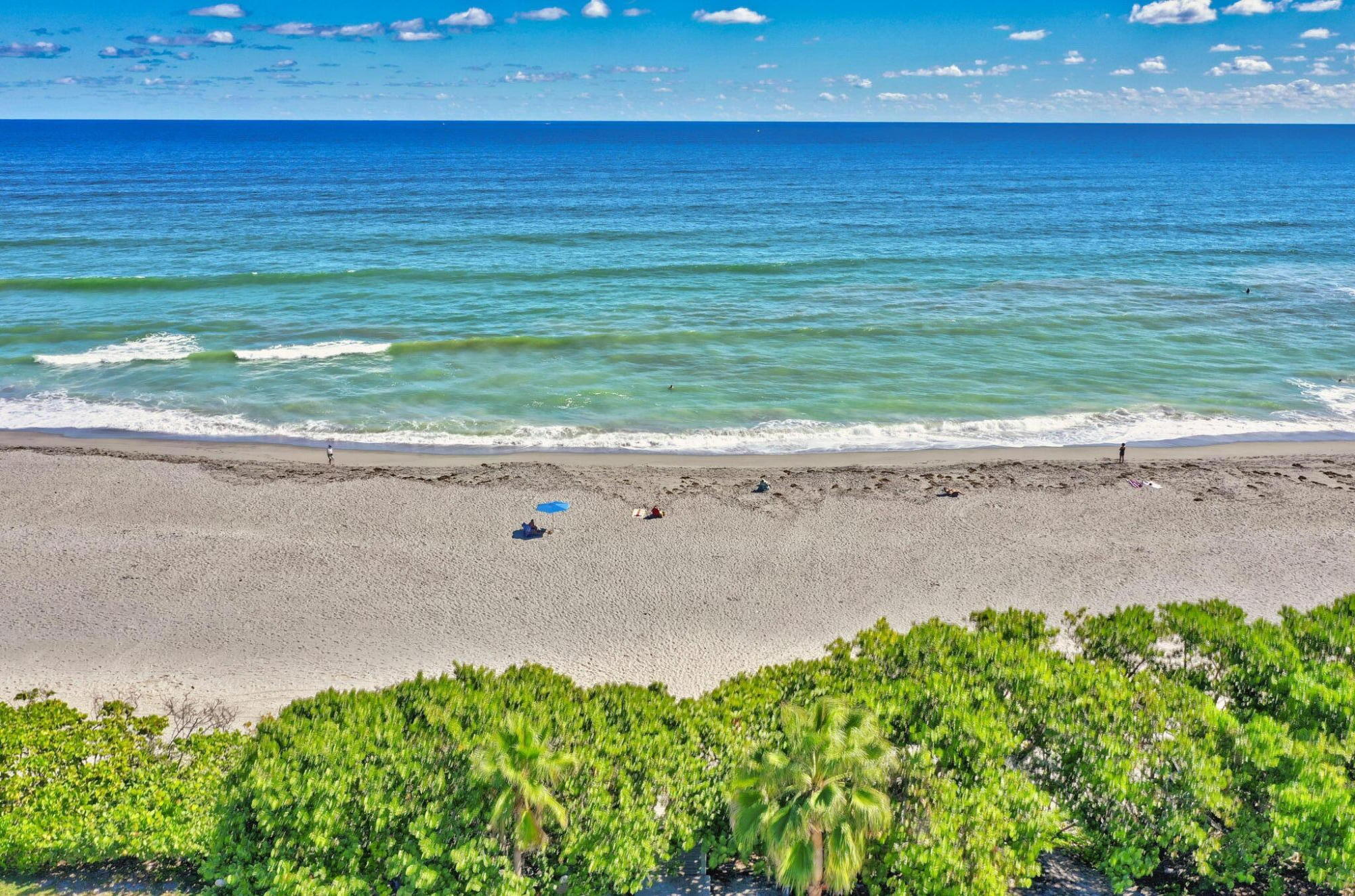 1605 Highway 1, Unit 14E Jupiter, FL 33477 - Photo 2 of 34 3/10 Mile Walk to Jupiter Beach
