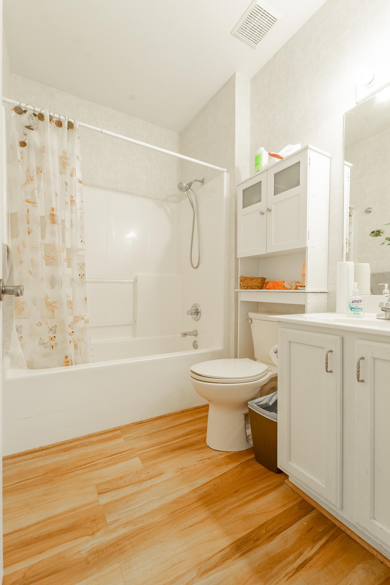 208 Hawthorne Circle Fairhope, AL 36532 - Photo 20 of 22 Bathroom