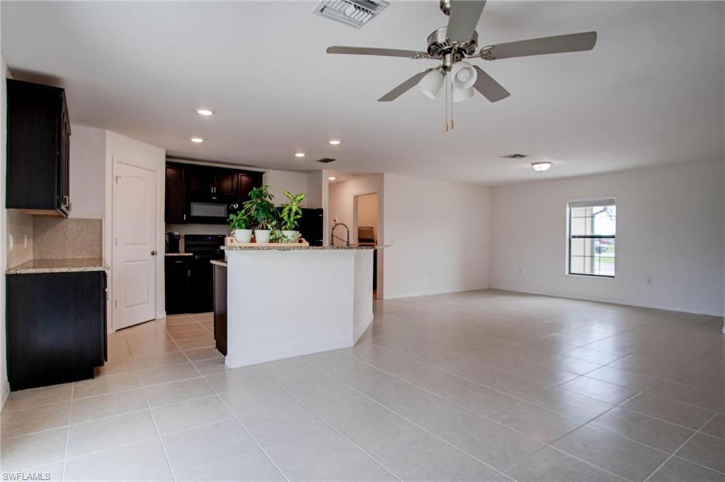 259 Rue Labonne Road Fort Myers, FL 33913 - Photo 11 of 27 Gallery Image 11