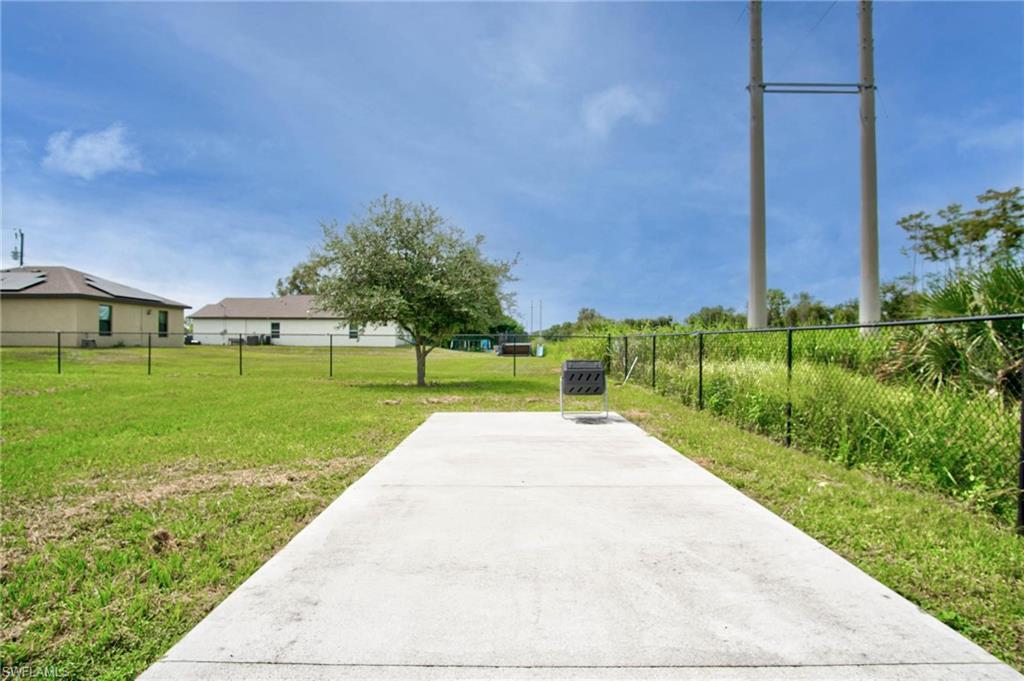 259 Rue Labonne Road Fort Myers, FL 33913 - Photo 8 of 27 Gallery Image 8