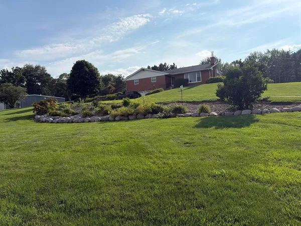 $559,000 | 2033 McQueen Road, New Berlin, IL 62670
