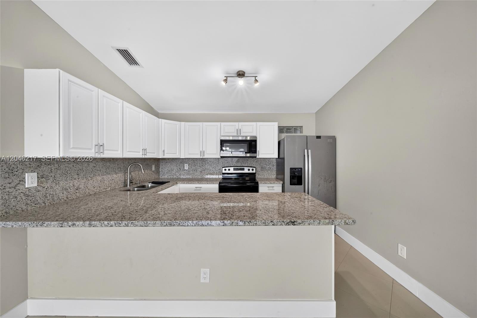 17501 Southwest 142nd Court Miami, FL 33177 - Photo 11 of 45