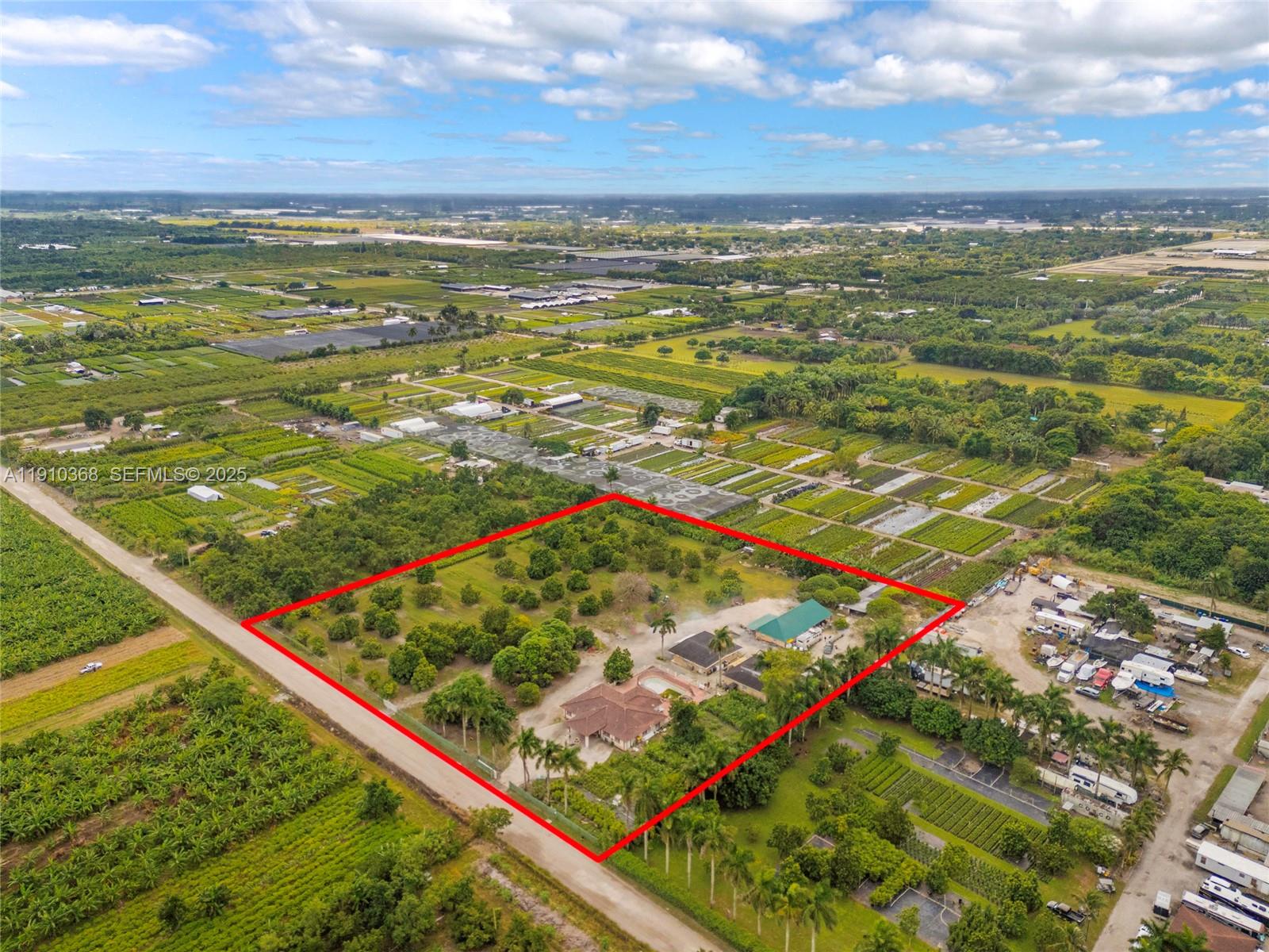 18890 Southwest 184th Street Miami, FL 33187 - Photo 14 of 37